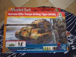 German Elite Troops and King Tiger
(petervarga)