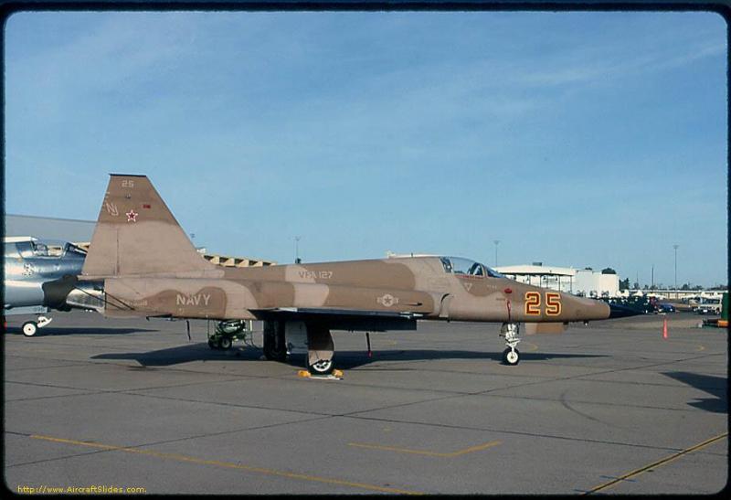 25aj USN F-5E 741558
