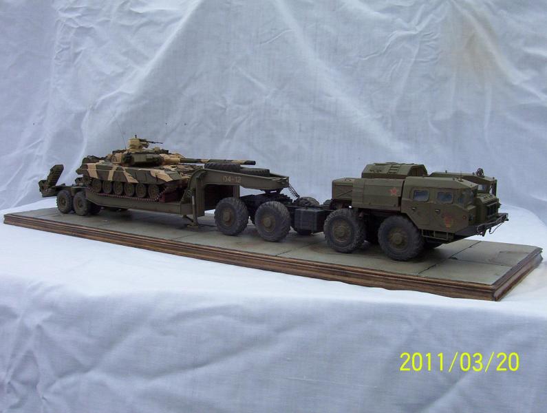 MAZ-543 w semitrailer with T-90 16