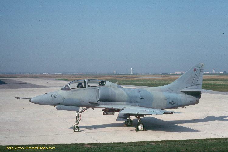 02 TA-4F 154292 VF43 1983