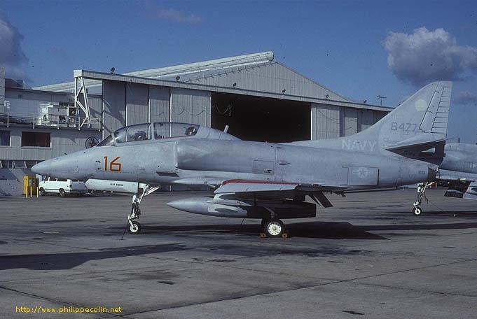 16 TA-4J, 158477, VF-126, 1992