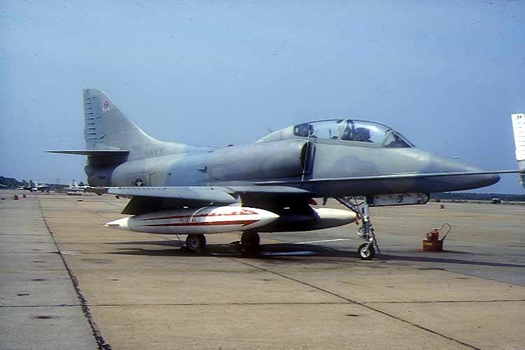 x154296 TA4J VF-43 Oceana 1980
