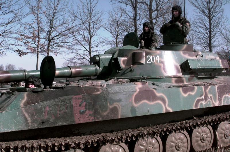 HVO_russian_122mm_Howitzer_2S1_tank_captered_from_serbs