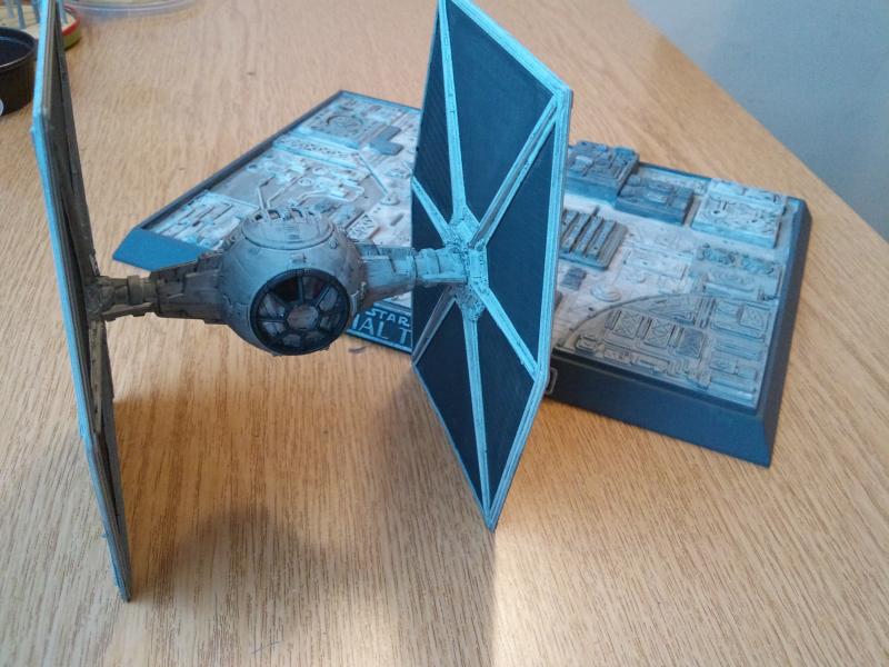 Imperial Tie-Fighter AMT-Ertl Model Kit