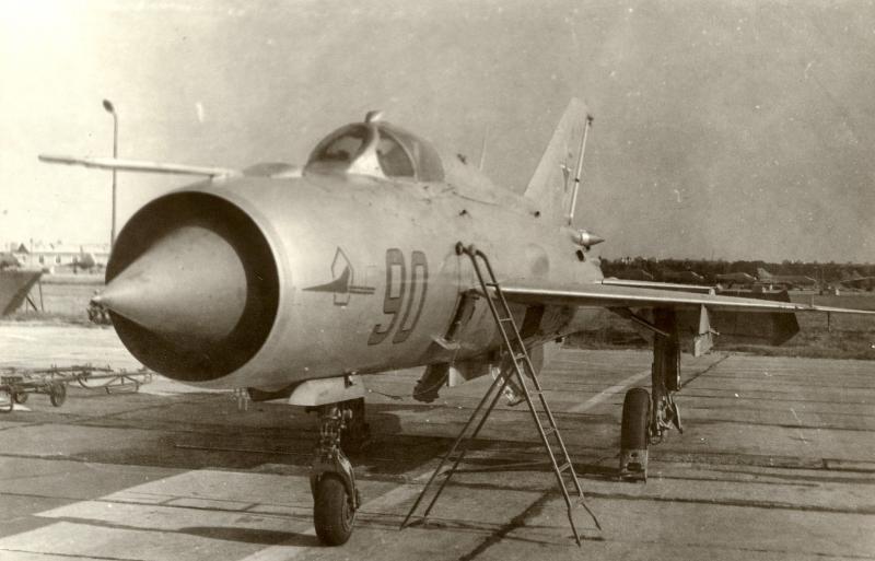 MIG-21 PFM  2