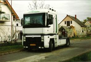 RENAULT MAGNUM AE 430
