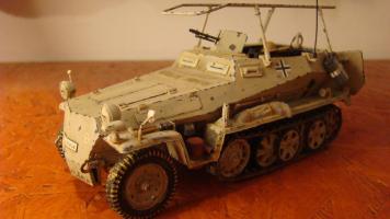 SdKfz 250/3 leichter Funkpanzerwagen
(Elliot)