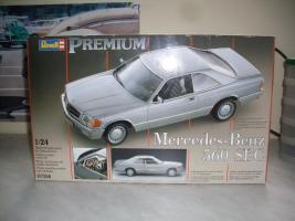 A potyamakett Mercedes Benz 560 SEC
(HtBalna)