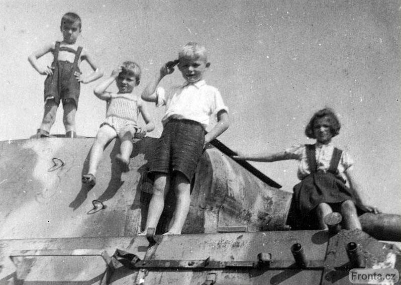 Výškovice u Bílovce 1945-3