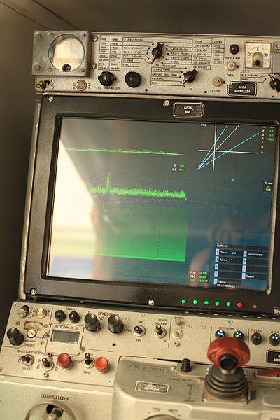 400px-1S91_Kub_third_operator_console_at_MAKS_Airshow_2011