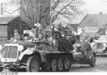 Bundesarchiv_Bild_183-H26408,_Rückzug_deutscher_Truppen_auf_Breslau (1)