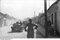 Bundesarchiv_Bild_101I-012-0009-28A,_Polen,_Motorisierte_deutsche_Truppen