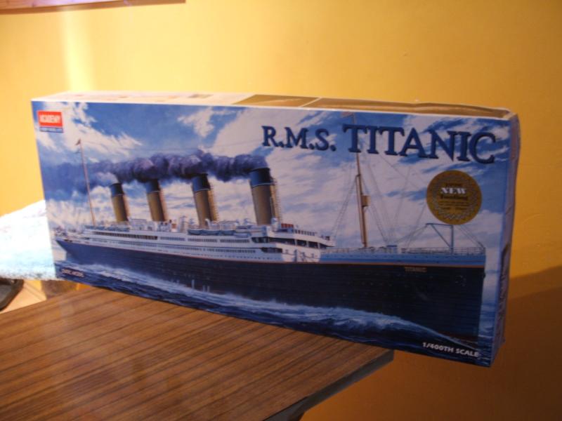 Titanic 1/400 kép1  ÁR: 10000Ft

Ritkaság. 1:400 méret. 70-80 cm hosszú asszem. De ha kell lemérem. :) Hiánytalan. Ám minimálisan elkezdett (hajótest néhány ablaka kifúrva. (világítás céljából történt) valamint a törzs és fedélzet közötti 3 db. merevítő beragasztva.) 