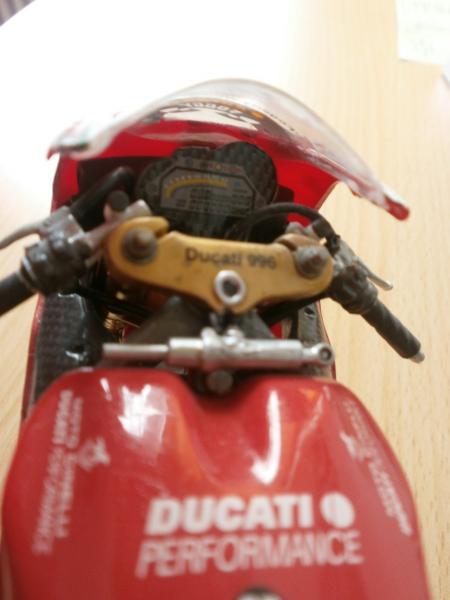 Ducati 03

1/9-es