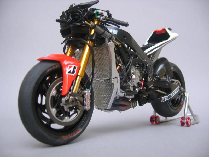 Yamaha M1 2011. Ben Spies 023