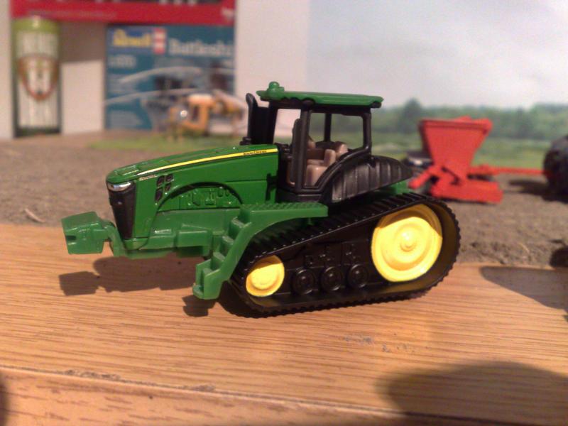 ebből lett kerekes traktor