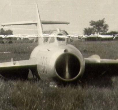 MiG-17F-030   