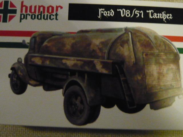 21 Hunor Product 1-72 Ford V8 Tanker mügyanta 3.500,- Ft