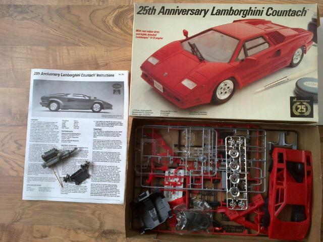 lamborghinicountach

Testors 1/24 kissé elkezdve, ára: 5500ft + posta