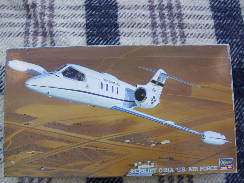 Hasegawa C-21 1:48 4500ft

originált