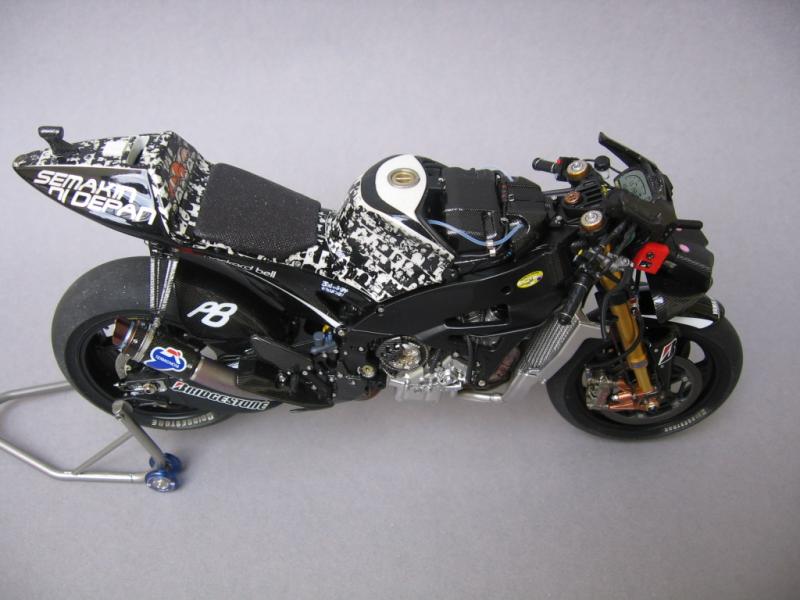 Yamaha M1 Rossi 2010 Laguna Seca 002
