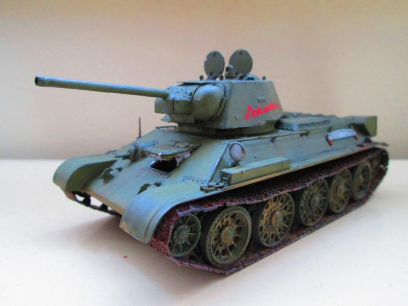 T-34/76

Első harcjármű...