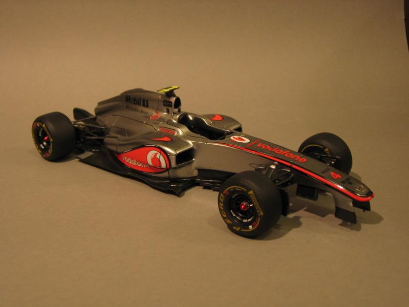 MP4-27 058