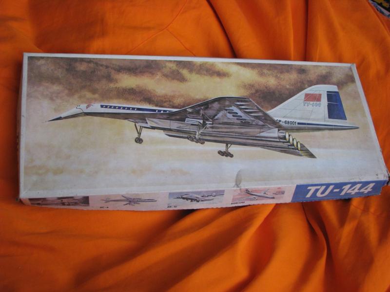 Tu-144_Plasticart_1-100_7500Ft