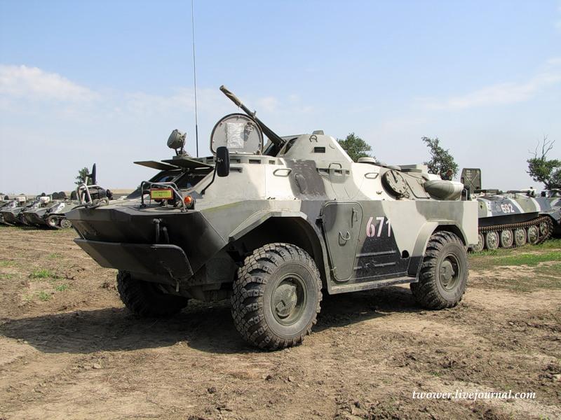 Brdm2M szürke BTR80A kerékkel