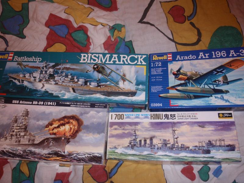 PC070002

Eladó egy 1/570 revell Bismarck 2000 Ft
Arado ar 196 revell 1/72 1000Ft

érd: stg.44@citromail.hu