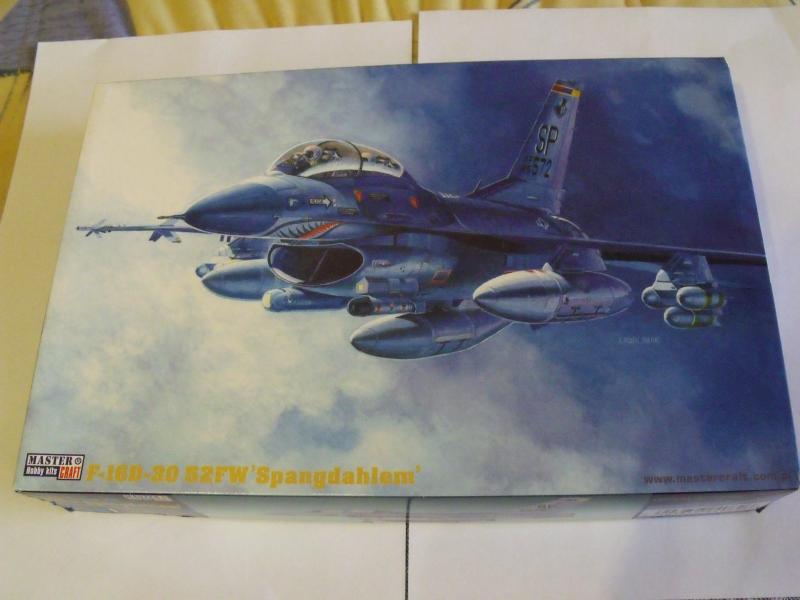F-16D

72-es Mastercraft, matricája nincs meg, az együléses verzió is megépíthető a készletből...
1000.-