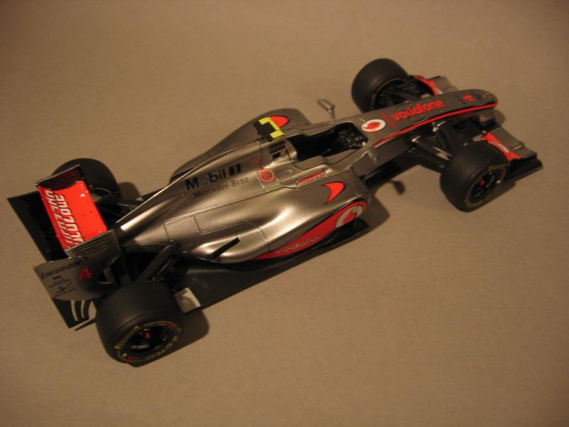 MP4-27 084