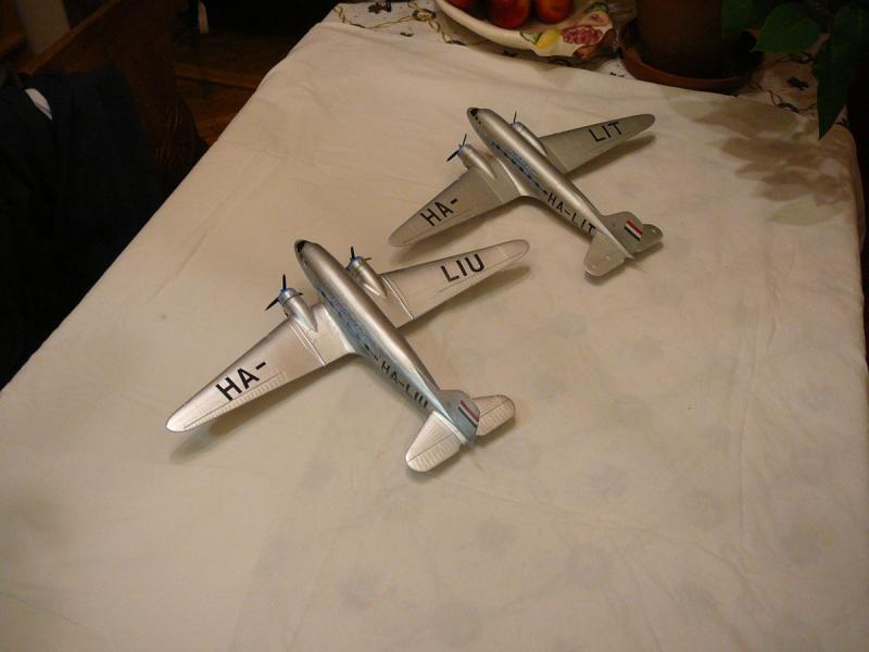 1:72-es Li-2-es pár.