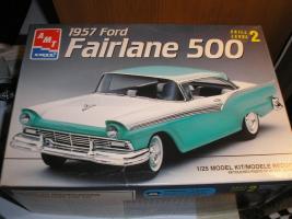 1957 Ford Fairlane 500 Custom
(KISFÜLÖP)
