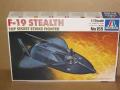 ITALERI F-19

3000.-