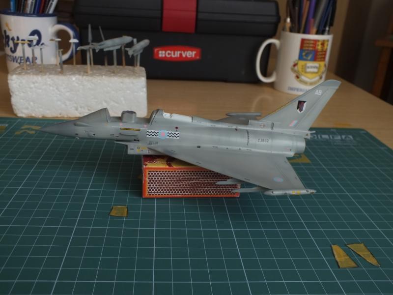 Ajándék Revell Eurofighter Typhoon T.1_11