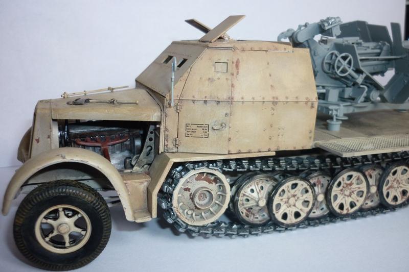 Sd.Kfz._2 3,7cm Flak37_1

Sziasztok!

Még amatőrnek számítok és szívesen fogadom a kritikákat.