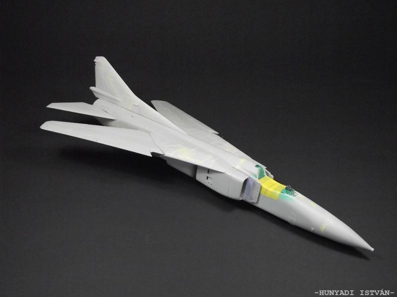 Italeri 1-48 MiG-23MF

+ NeOmega utángyártott gyanta kabin