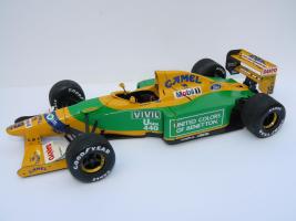 Benetton B192
Cilling Ádám (cilus)