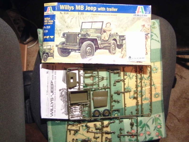 Willys jeep utánfutó+figurák

Willys jeep utánfutó+figurák