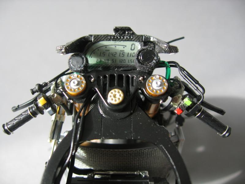YZR-M1 2012. 011