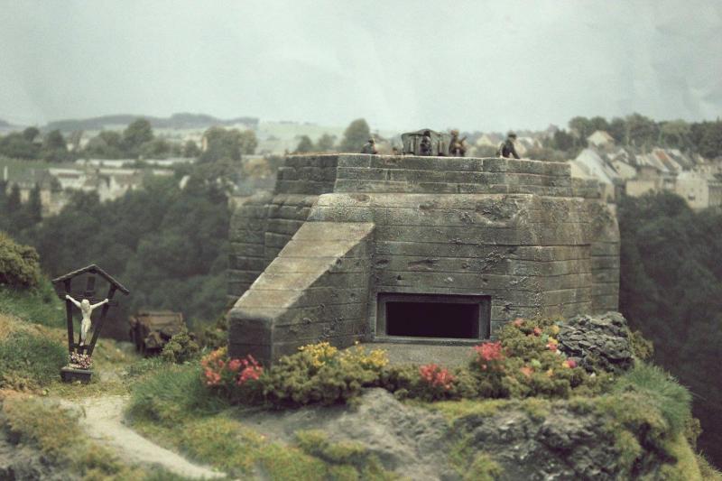 BUNKER A HEGYTETŐN (18)