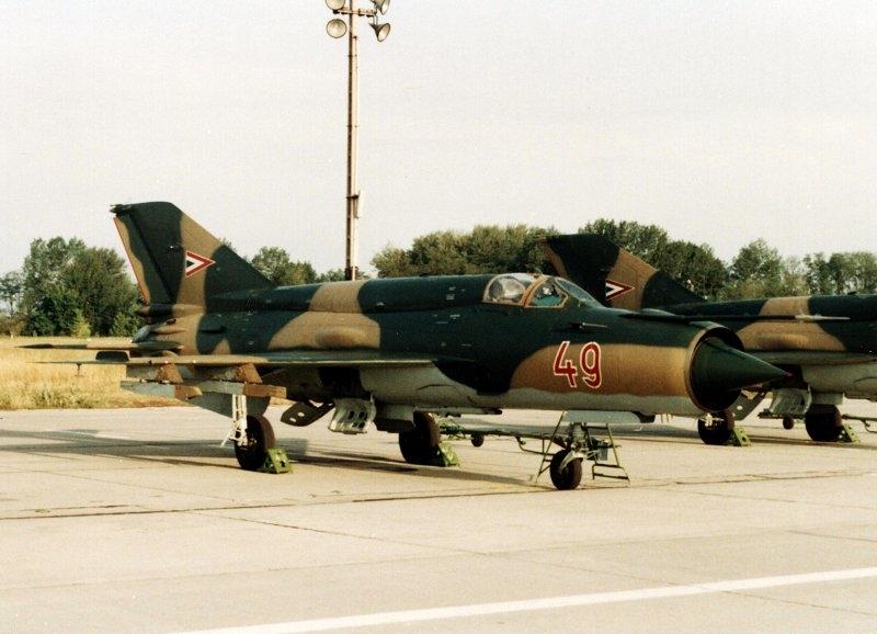 Mikojan-Gurjevics-MiG-21-49-2