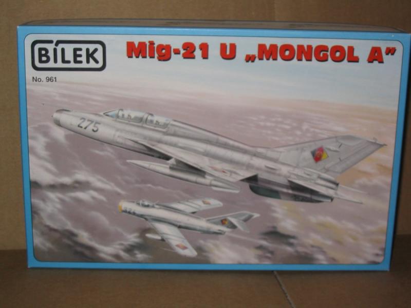 MiG-21U makett

Bílek MiG-21U 1/72