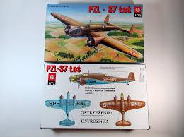 PZL P-37 Los

1/72 2500 Ft