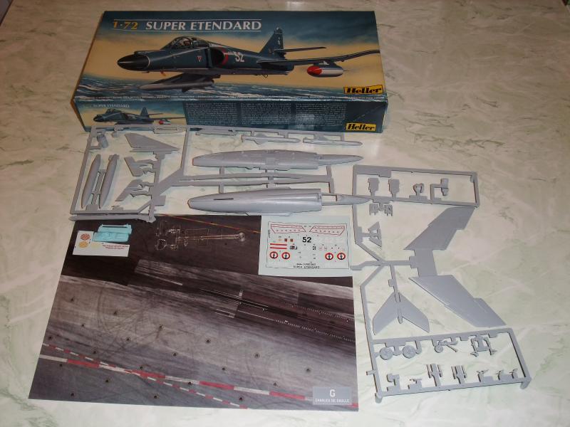 1/72 Super Etendard + Charles De Gaulle anyahajó fedélzet plusz gőzkatapult

5000.-