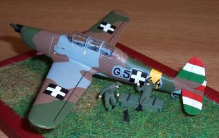 Arado Ar-96 B a Magyar Királyi Honvéd Légierőben (pihenő)
(ecsetes)