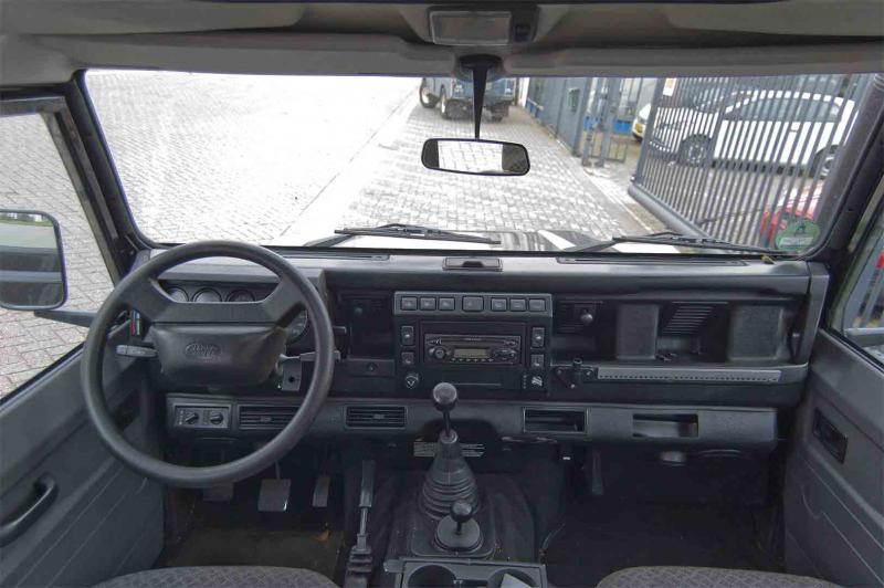 dashboard-recht-land-rover-defender-2-5-td5-110-sw-se-78-jjj-9