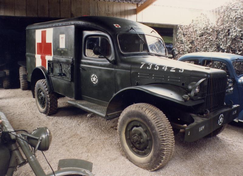 17-dodge-ambulance