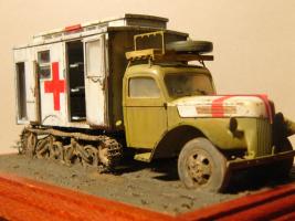 Maultier Ambulance, avagy az igazi összvér
(szalaiis)